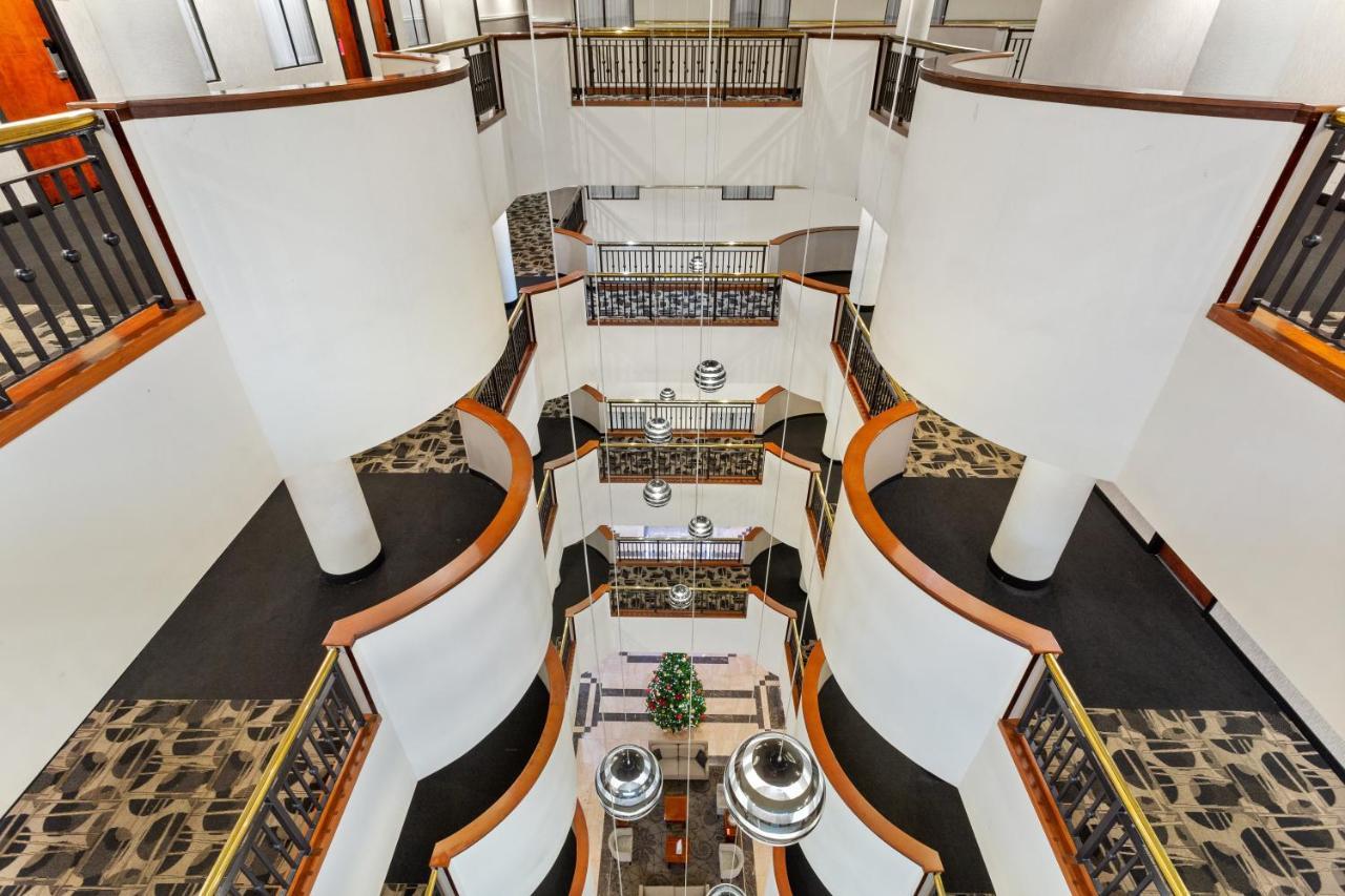 Wyndham Garden Baronne Plaza Hotel New Orleans Eksteriør billede