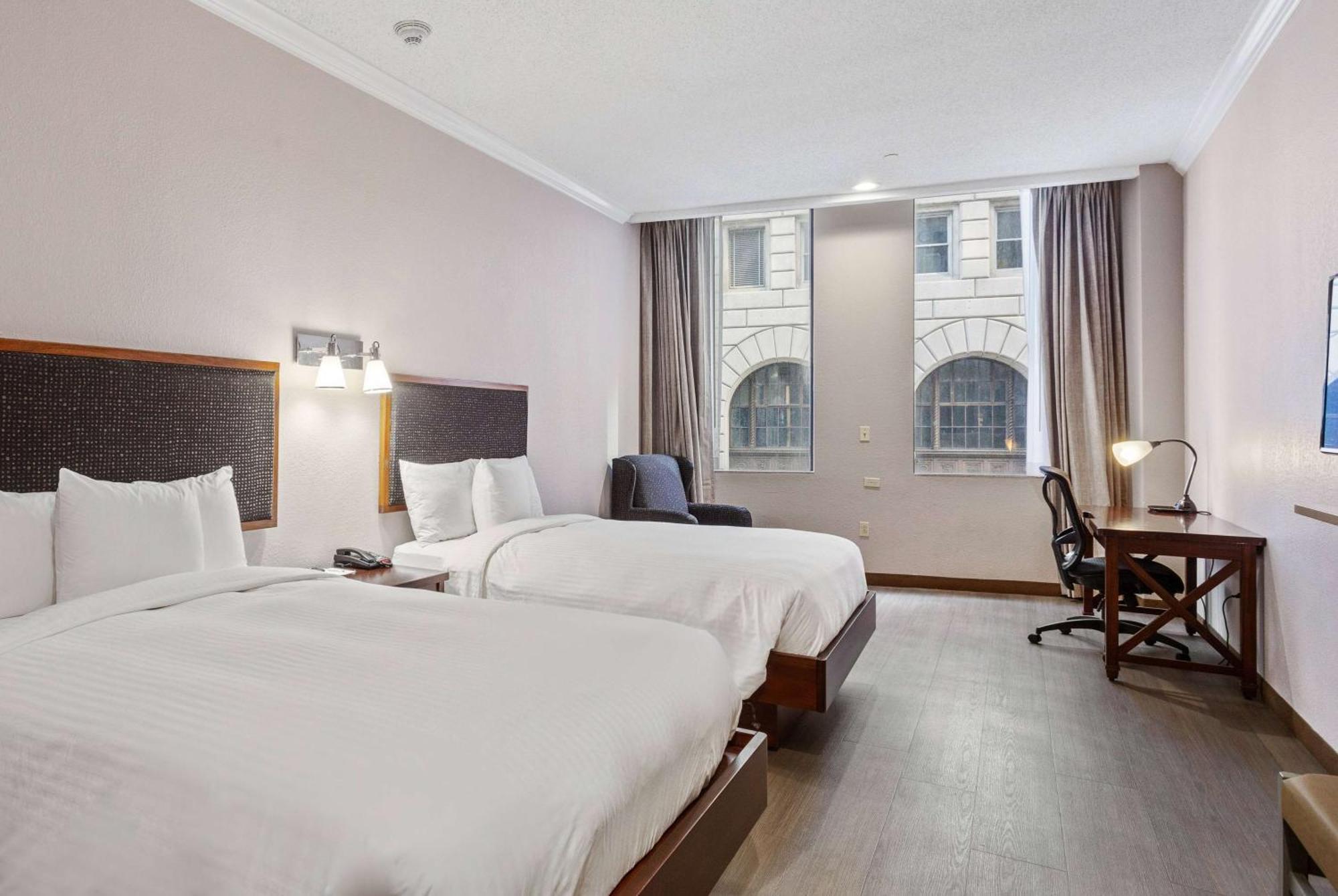 Wyndham Garden Baronne Plaza Hotel New Orleans Eksteriør billede